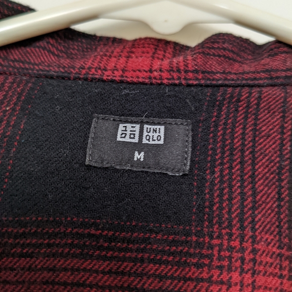 UNIQLO Red and Black Flannel - Picture 2 of 3